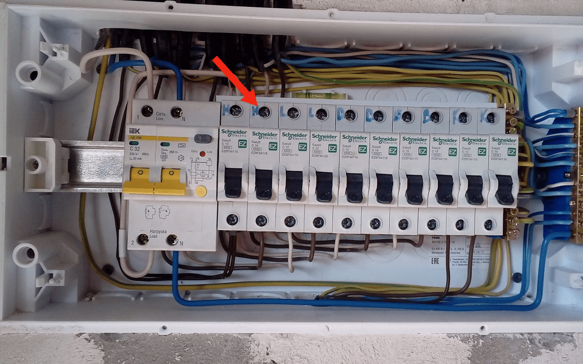 Советуем, как правильно экономить на электрике