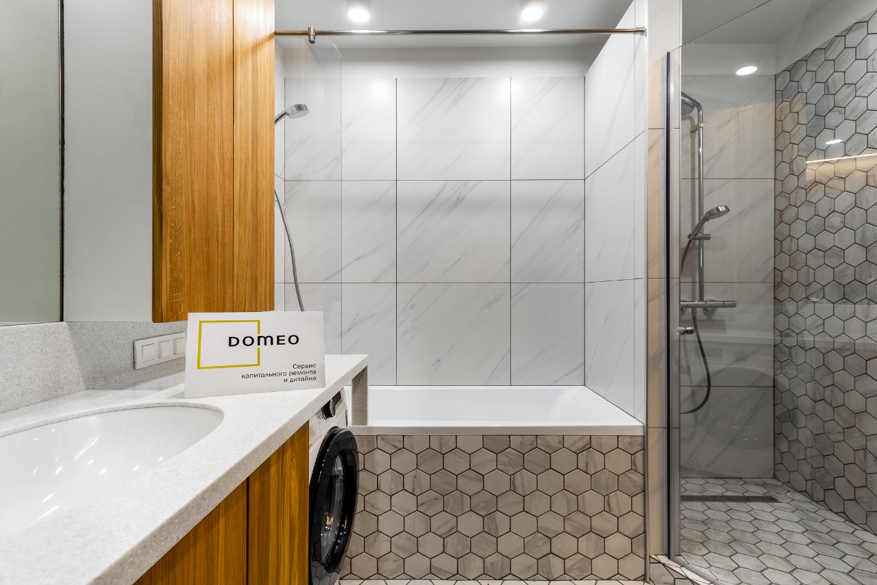 Совмещение двух санузлов в просторную ванную комнату в хрущевке от Domeo