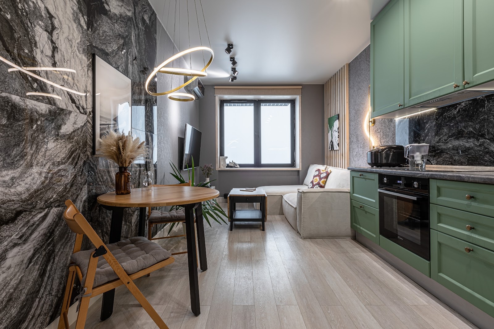 Освещение кухни-гостиной в евродвушке от Domeo